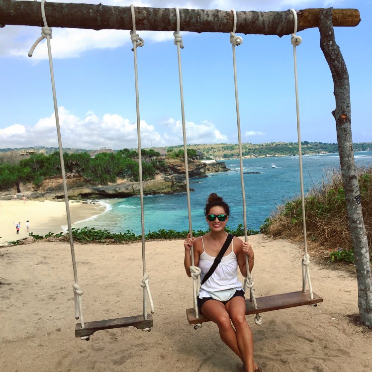  Swing atop the cliff overlooking Dream Beach 