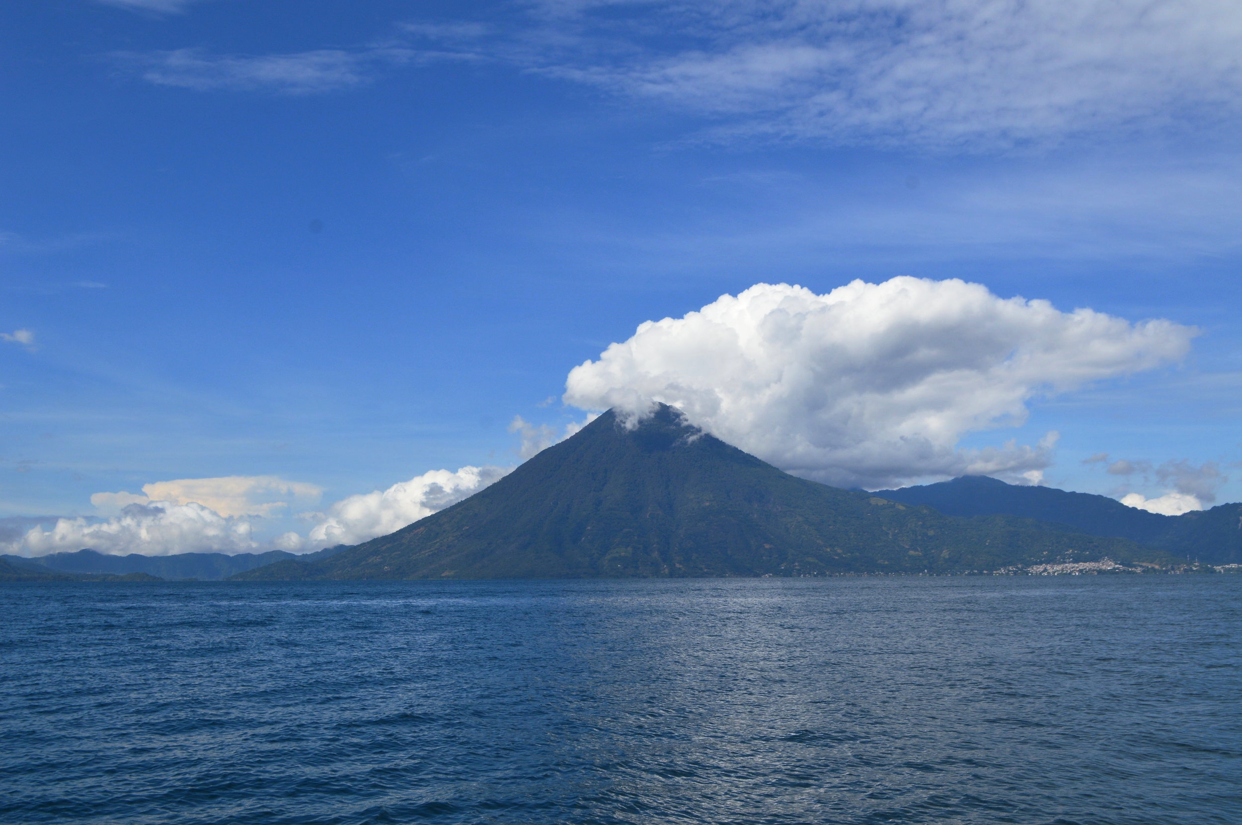 Can’t get over how beautiful the lake and volcanoes are!
