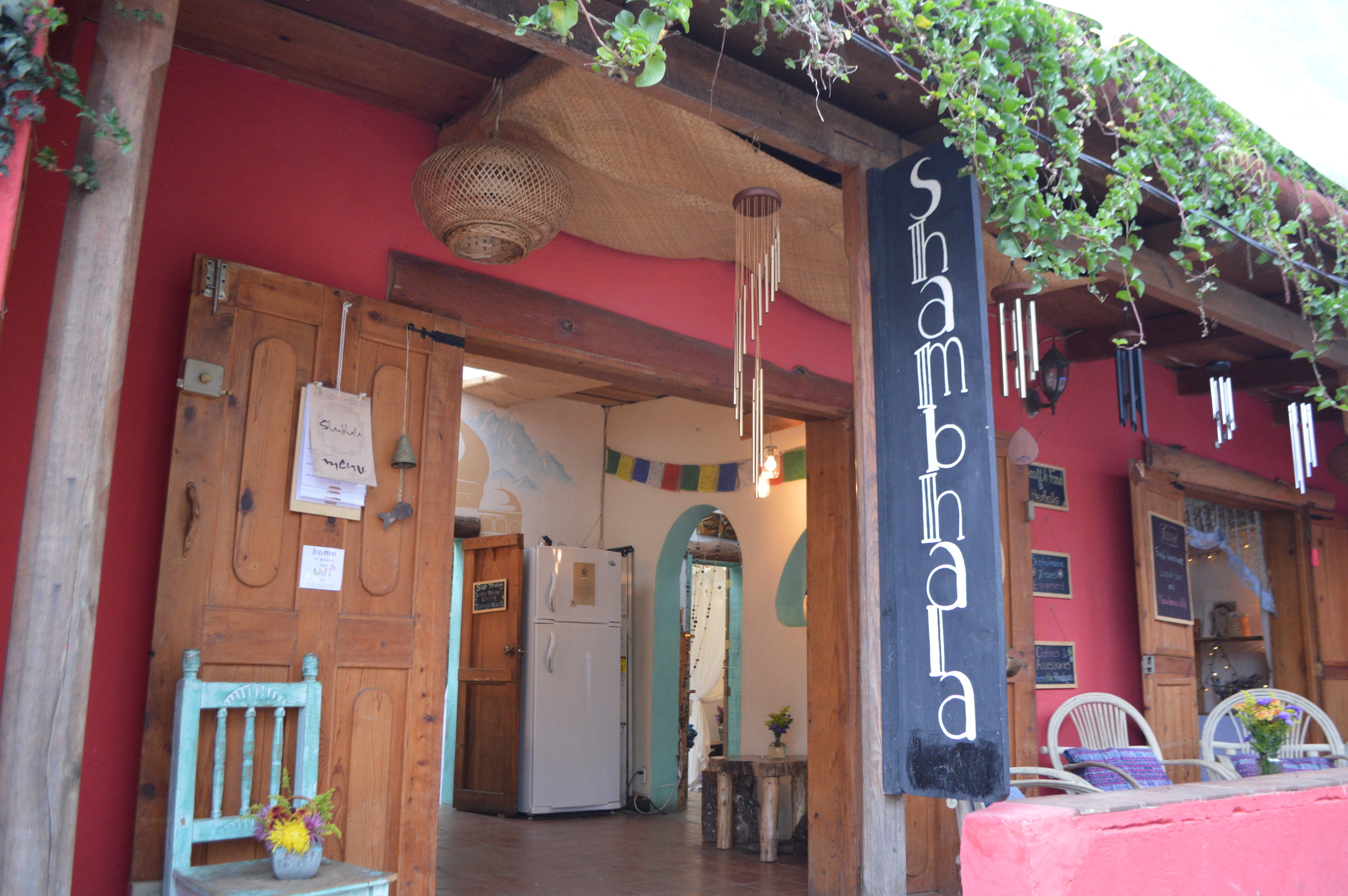 This wonderful little cafe along the narrow alley from the dock