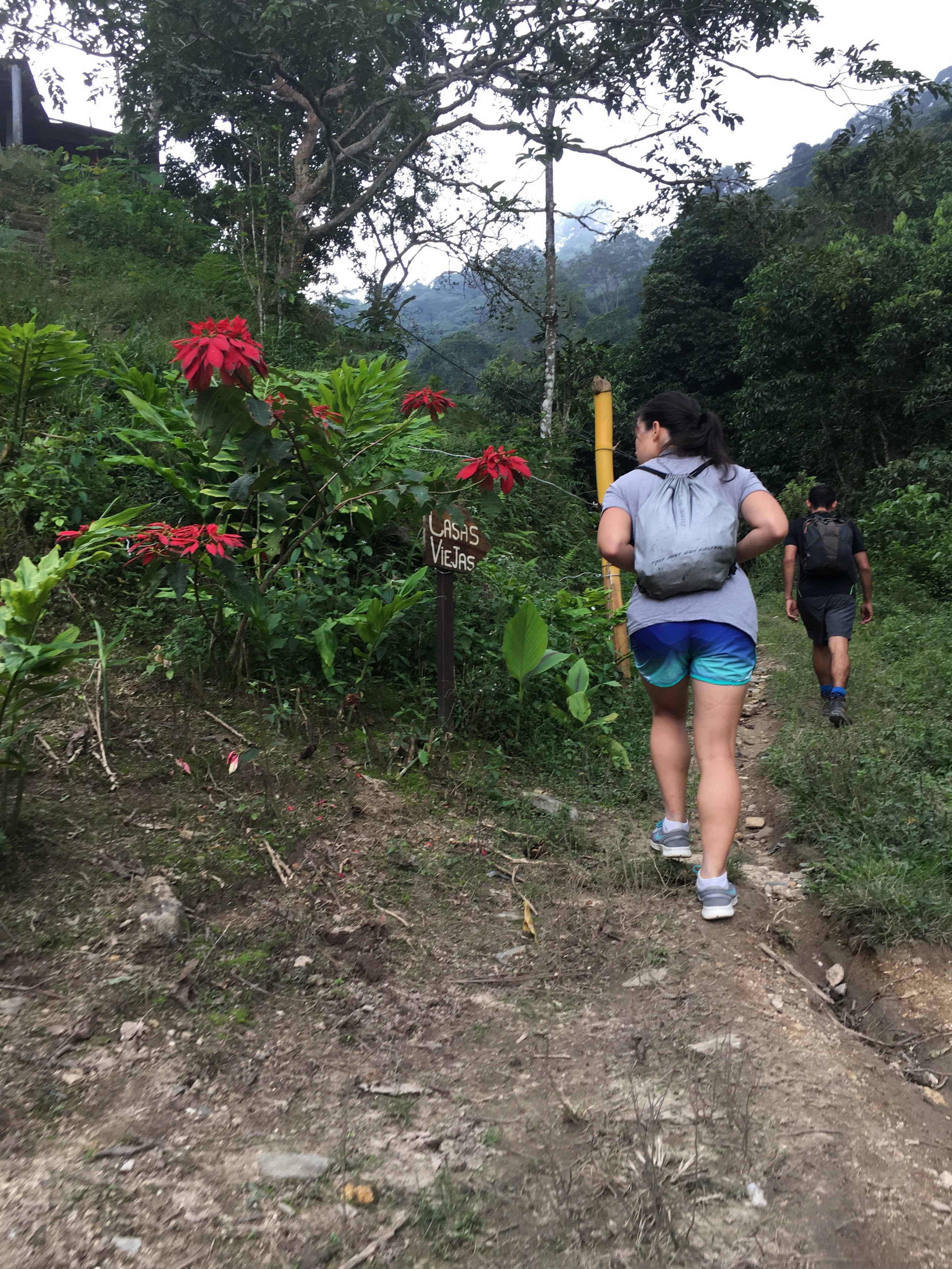  The “shortcut” by passing through Casa Viejas 